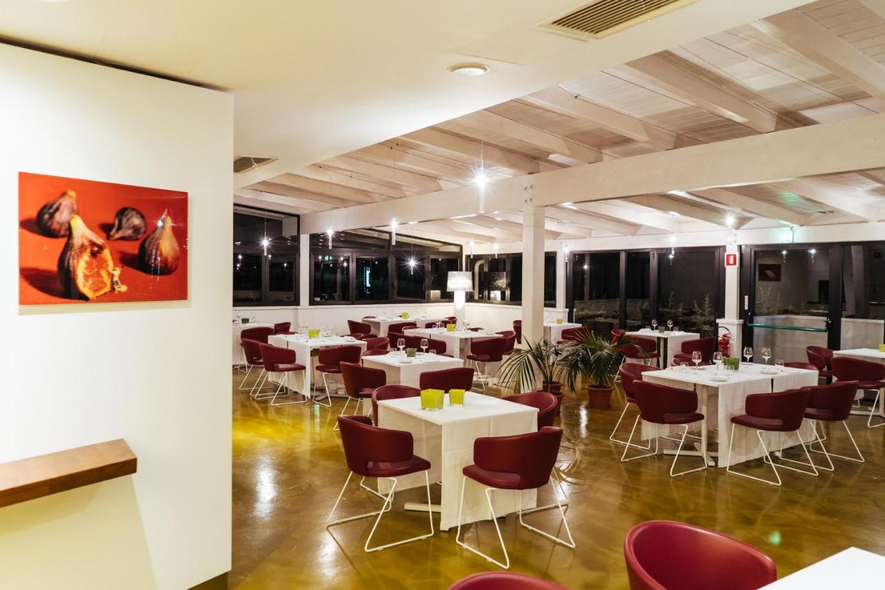 Unaway Hotel Fabro Ngoại thất bức ảnh